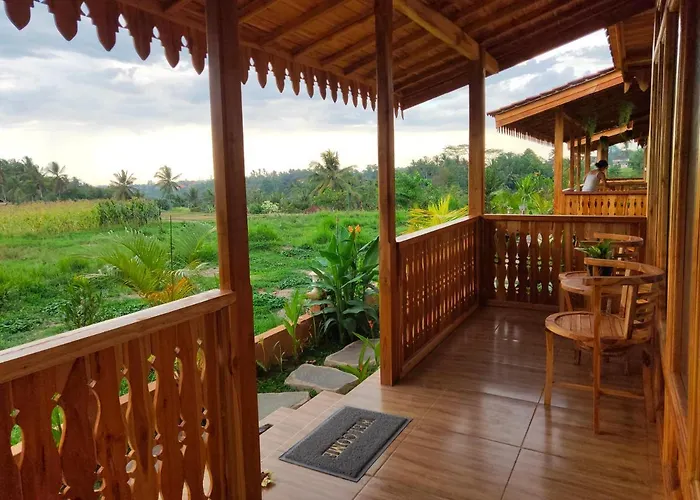 Sunset Cafe And Bungalow