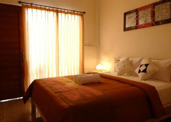 The Quite Comfortable Room, 10 Min To Canggu Beach
