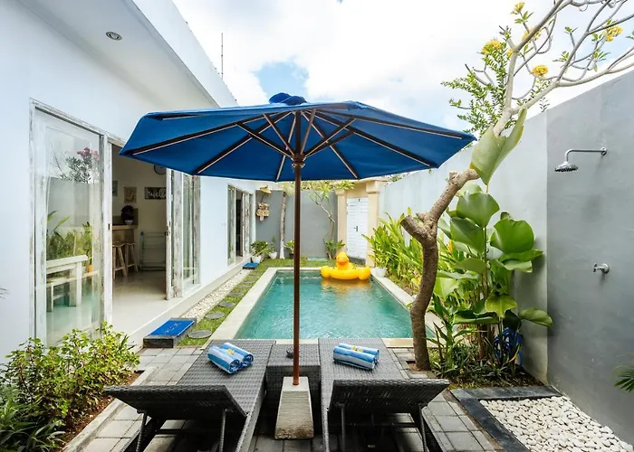 Villa Cathy, Seminyak - Private 3 Bedroom Pool Villa!