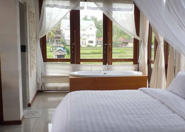 Pondok Tropical Guest House 2
