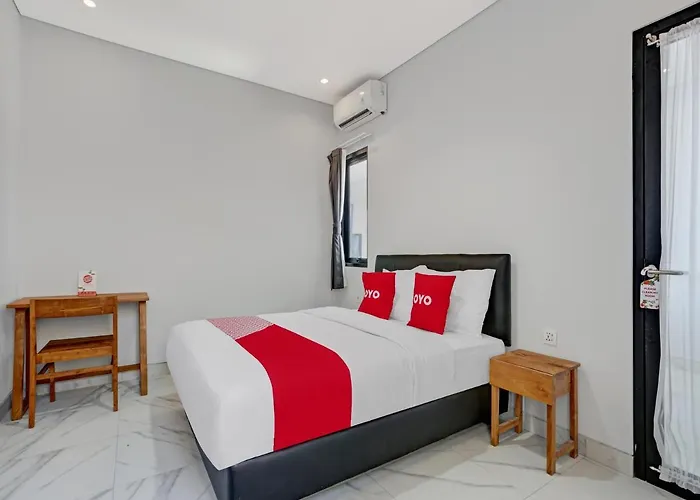 Oyo 90521 Rumah Ibu