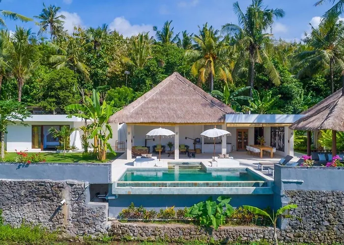 Villa Hidden Pearl, with private cook&pool