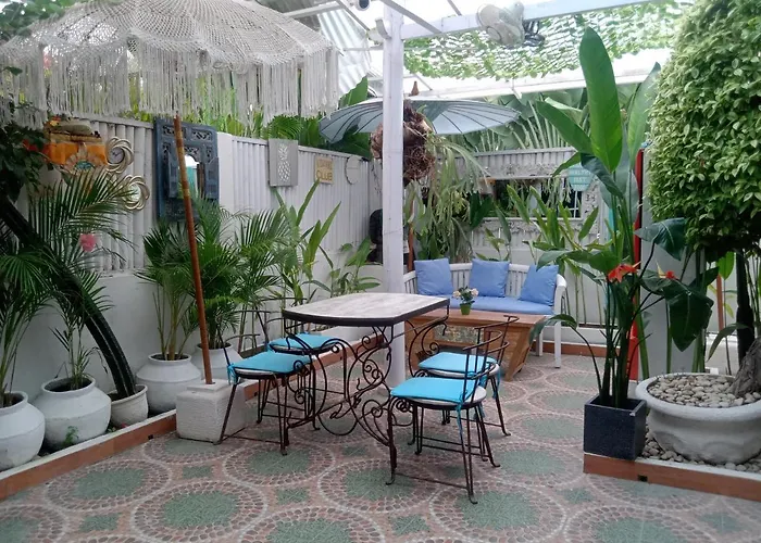 Room In House Caffe