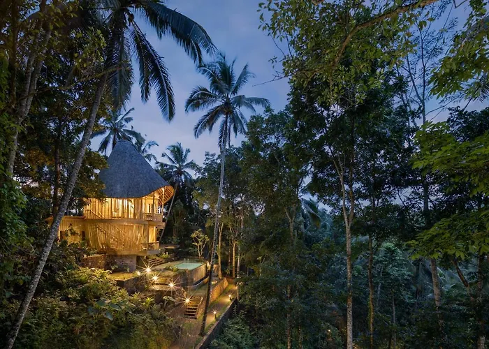 Asep Gumi Bamboo Villa Pesagi