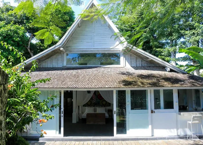 Chanteak Bali - White House 2