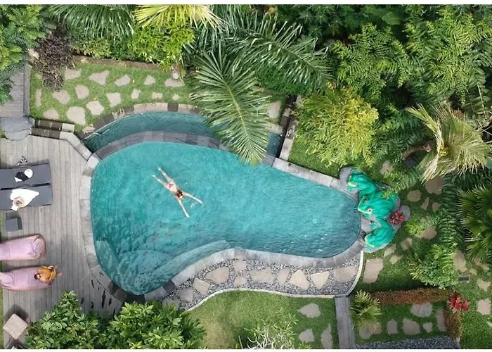 Mirah Guest House