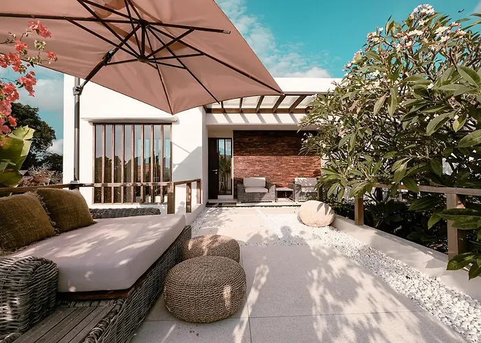 Sunset Palms Beach Villa