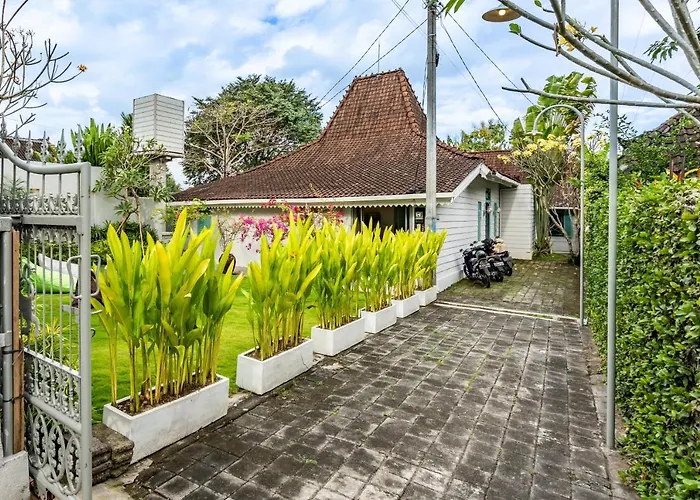 Plum Villa By Betterplace