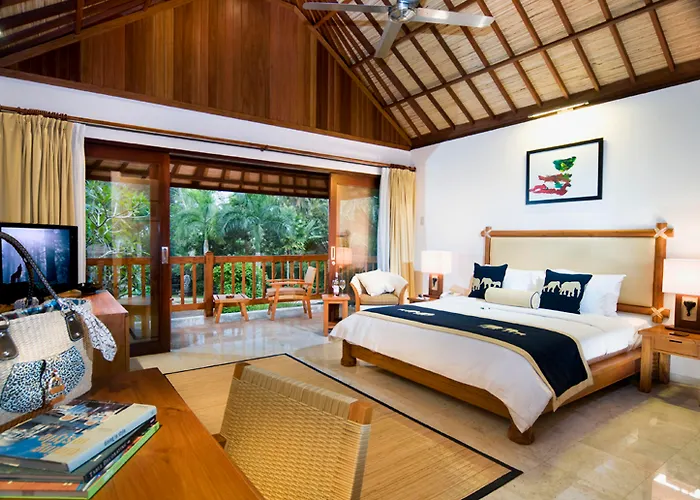 Mason Elephant Lodge