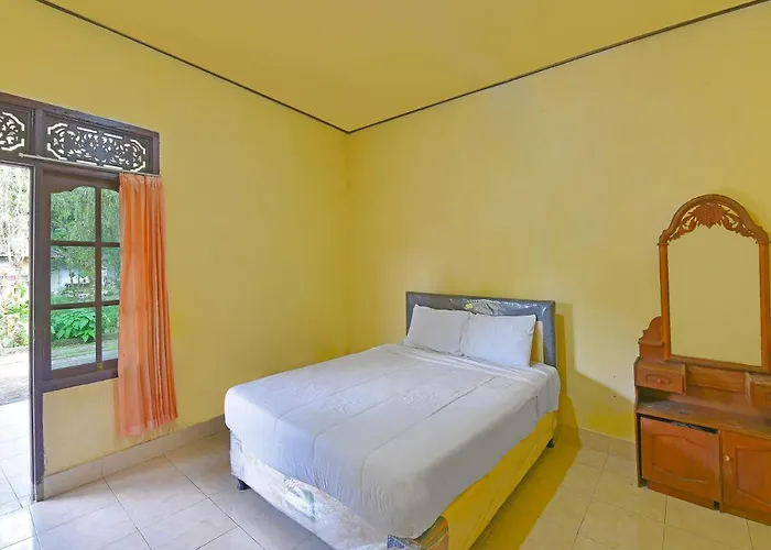 Oyo 91100 Pondok Kusuma Wisata