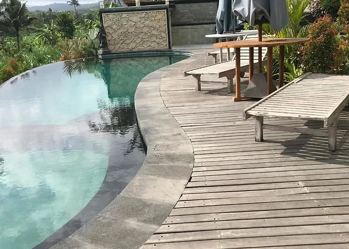 The Green Ujung Villa