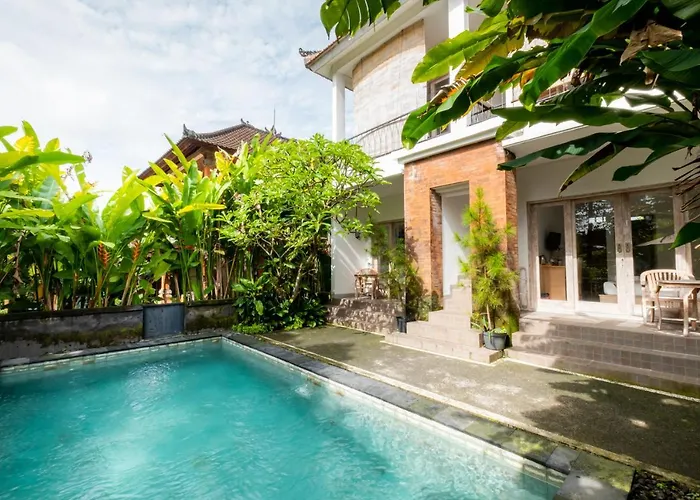 Suweta Homestay Private Pool Villa - Ubud Center Prime Location