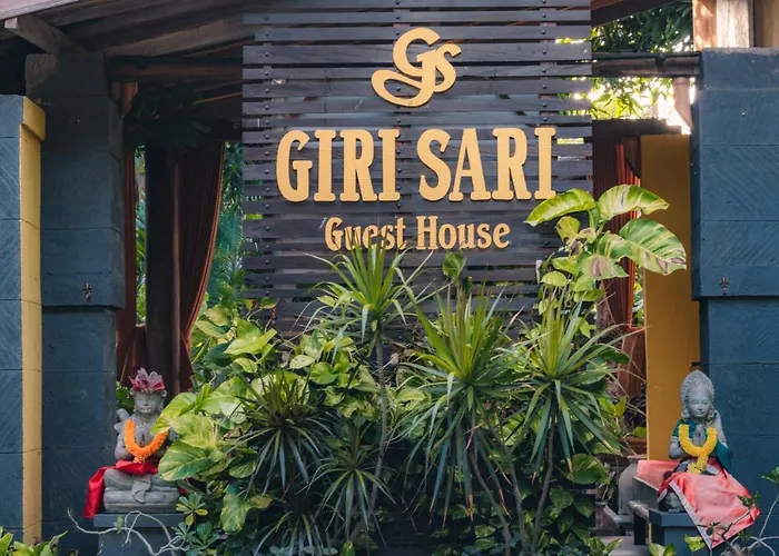 巴厘佩母得兰吉里萨里旅馆