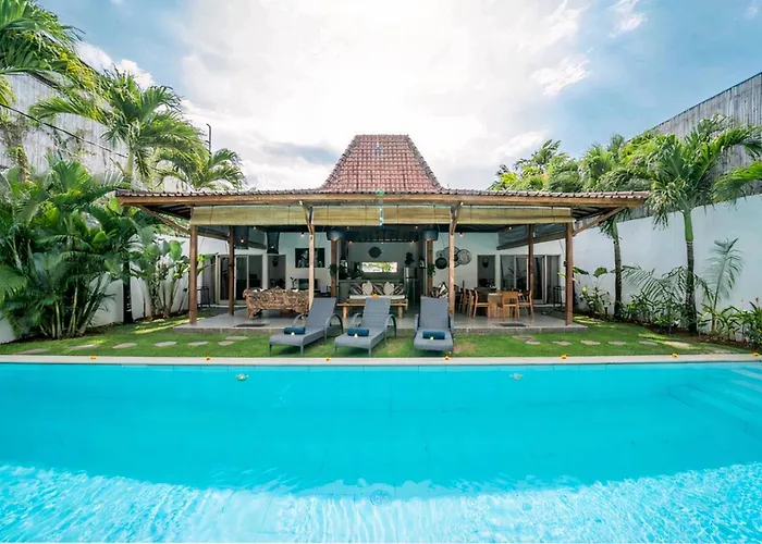 Villa Teman Eden, 4Br Prime Location Seminyak Beach