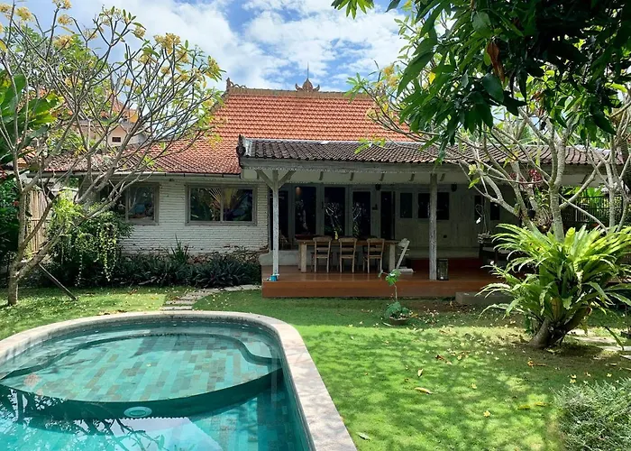 3-Bedroom Private Pool Villa, 800m to Beach