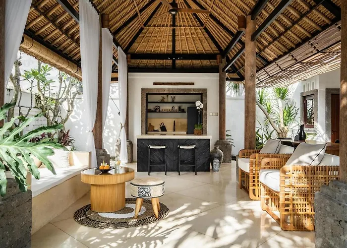 Rumah Ananda Bali - Balinese Villa Umalas