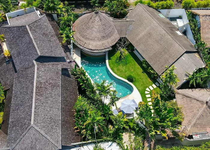 Villa Damai Kecil Seminyak By Adam Jyota Management