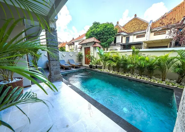 Villa Marie - Kuta - 6 Bedroom 4 Bathroom Villa - Great Location !