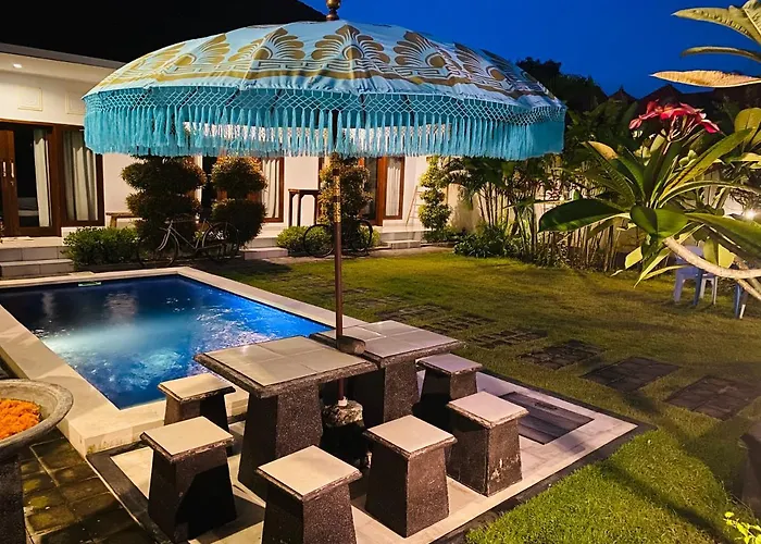 Villa Pintu Biru