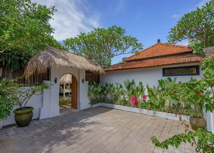 New 4 Bdr Villa Mejan