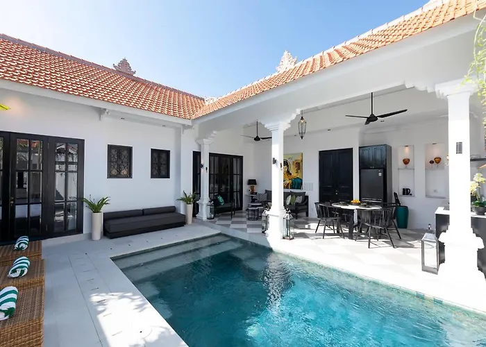 Martini Beachside Villa 3
