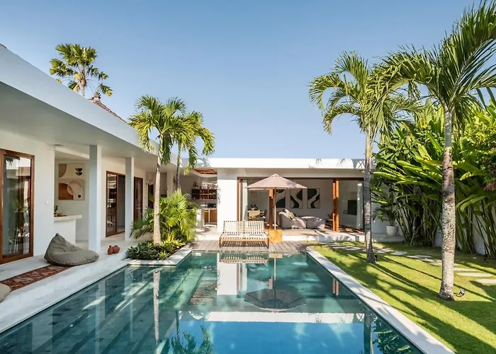 Blue Door Villa, Central Canggu