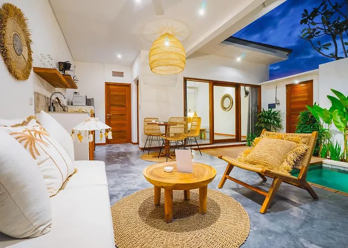 Villa Karina - Sumptuous 1Br Private Luxury Villa Walking Distance To Nyanyi Beach