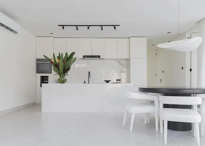 Minimalist Elegance: Tranquil Canggu Villa Yukki