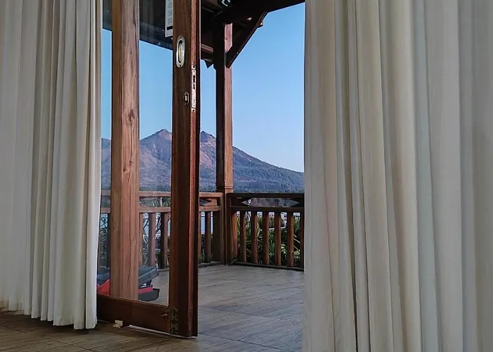 Villa Kedisan Lakeview