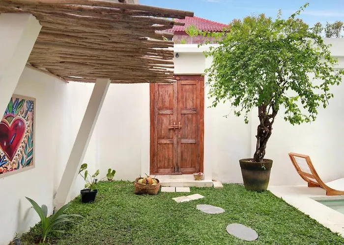 Tropical Private Villa With Ricefield View, Short Drive To Canggu Beach