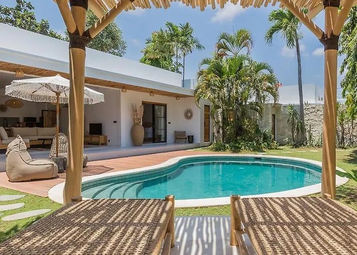 Villa Alamanda Livia Seminyak Design Spacious 2Bdr And Private Pool