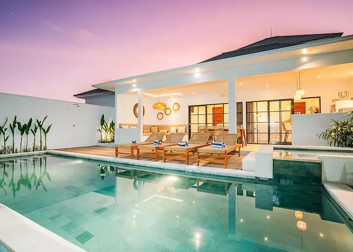 Villa L At Seseh - 2Br Private Luxury Oasis Next To The Beach