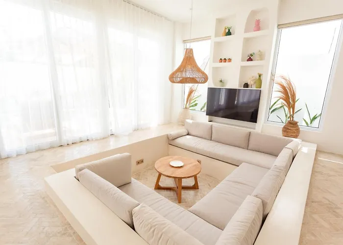 Snow Villa 3 Bedroom Villa, Canggu
