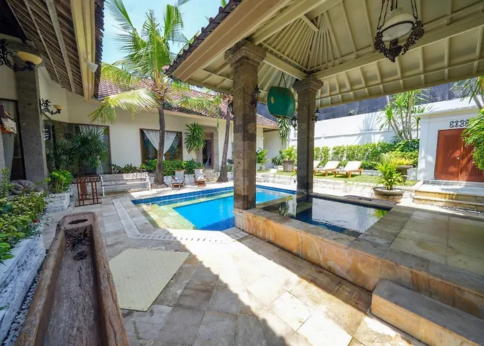 Villa Chandi 2 - Legian - Seminyak - 5 Bedroom 4 Bathroom Villa - Great Location !