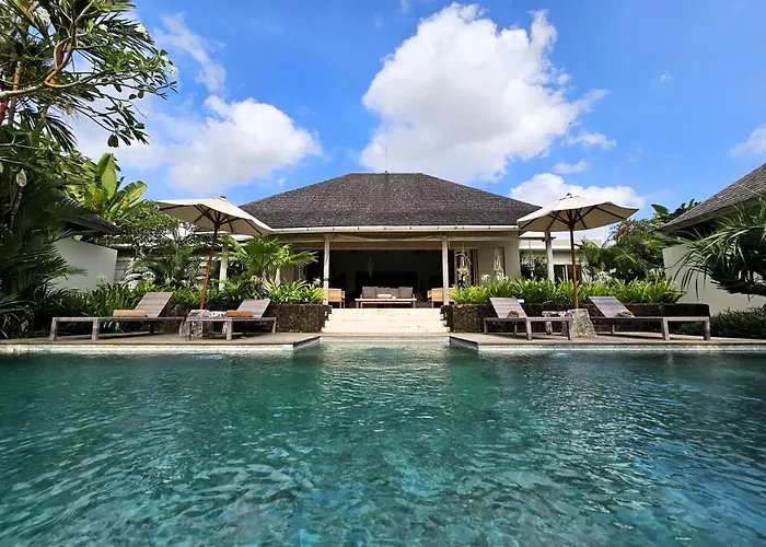 Villa Bodhi Kulture - Huge 5 Bedroom Luxury Villa For Families And Groups In Canggu - Bali