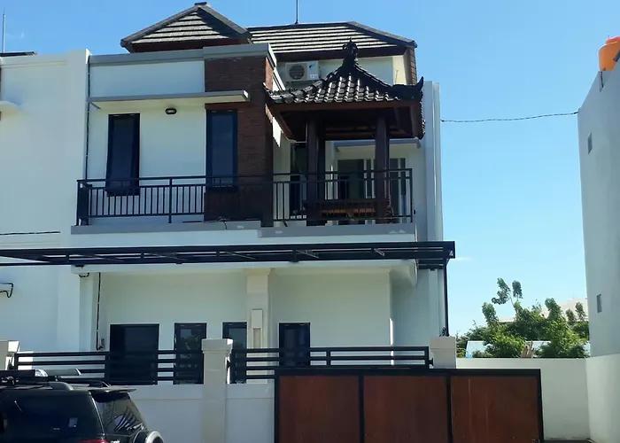 Chandra'S House