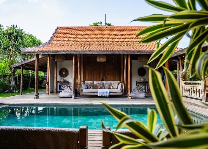 The Padang Pool Villa Sleeps 7 Located In Jungle 5 Mins From Uluwatu'S Famous Beaches