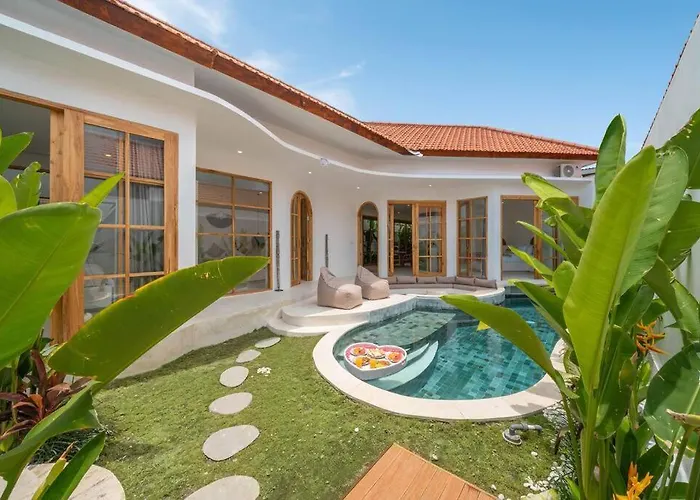 Villa Laa - Tropical & Modern 3Br Central - Canggu Beach