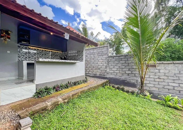 Hidden Leaf Guest House