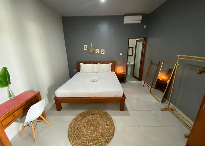 Room By Tyana