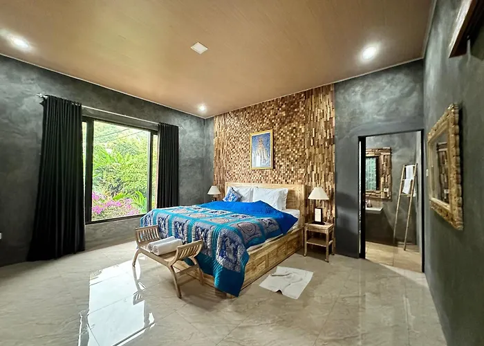 D'Rus Hill Munduk