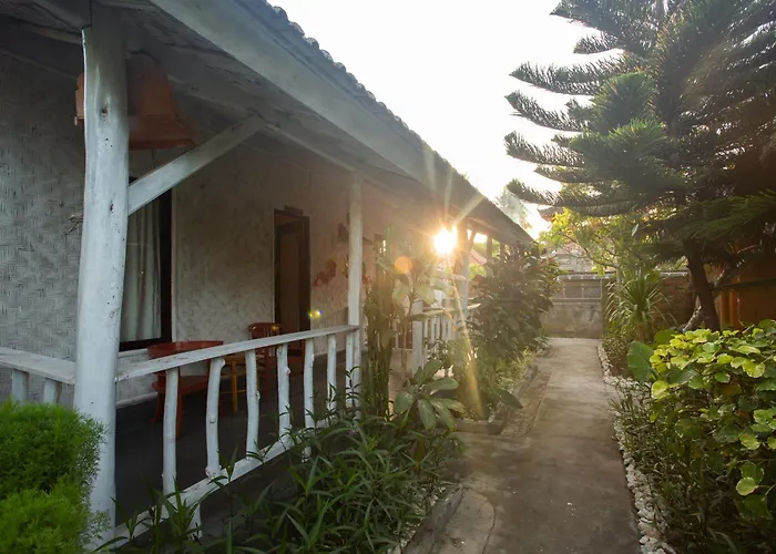 Fullmoon Bungalows