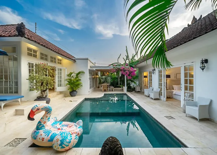 Cozy & Charming Canggu 4Br Luxury Villa