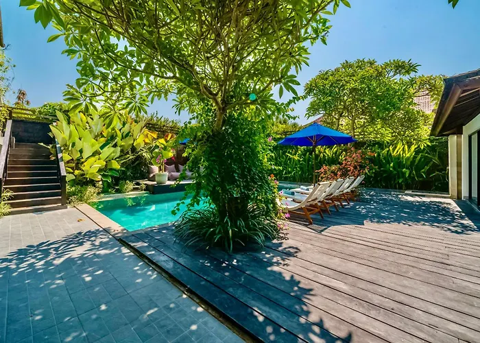 Lovely 5Br-Villa By Rock-Str At The Heart Of Canggu Just 5Min Walk To The Beach