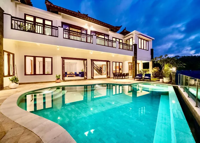 Luxurious Escape In Uluwatu - Ocean Villa With 5 Bedroom And Private Pool