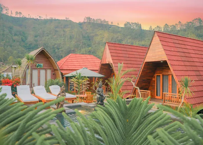 Moon Hill Cottages