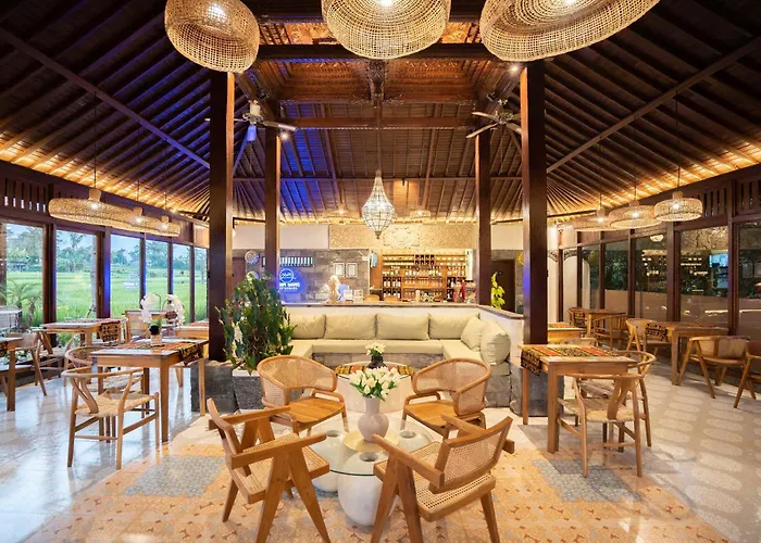 Barong Bali Villa With Floating Breakfast