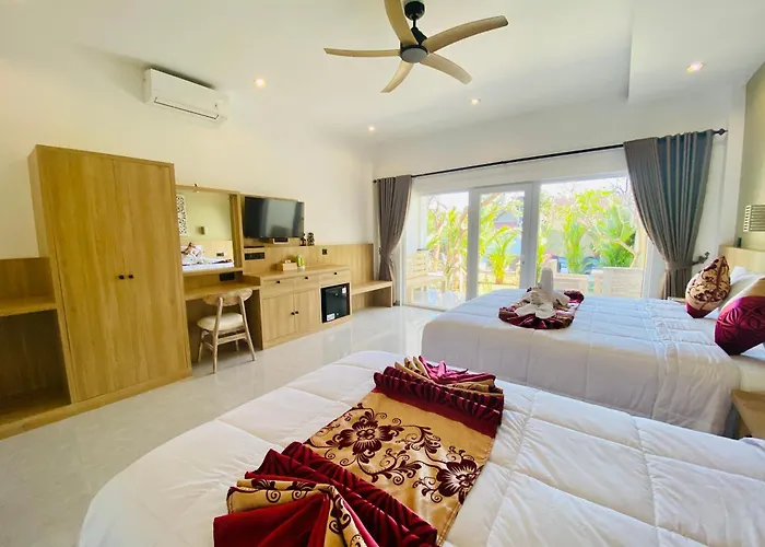 Solaluna Beach Homestay