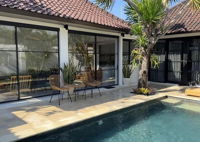 The Kon'S Villa Bali Seminyak