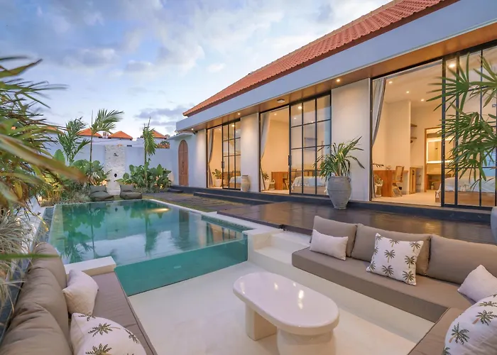 Villa Capela - Luxury 4-Bedroom, Heart Of Canggu